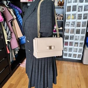 new condition salvatore ferragamo bag